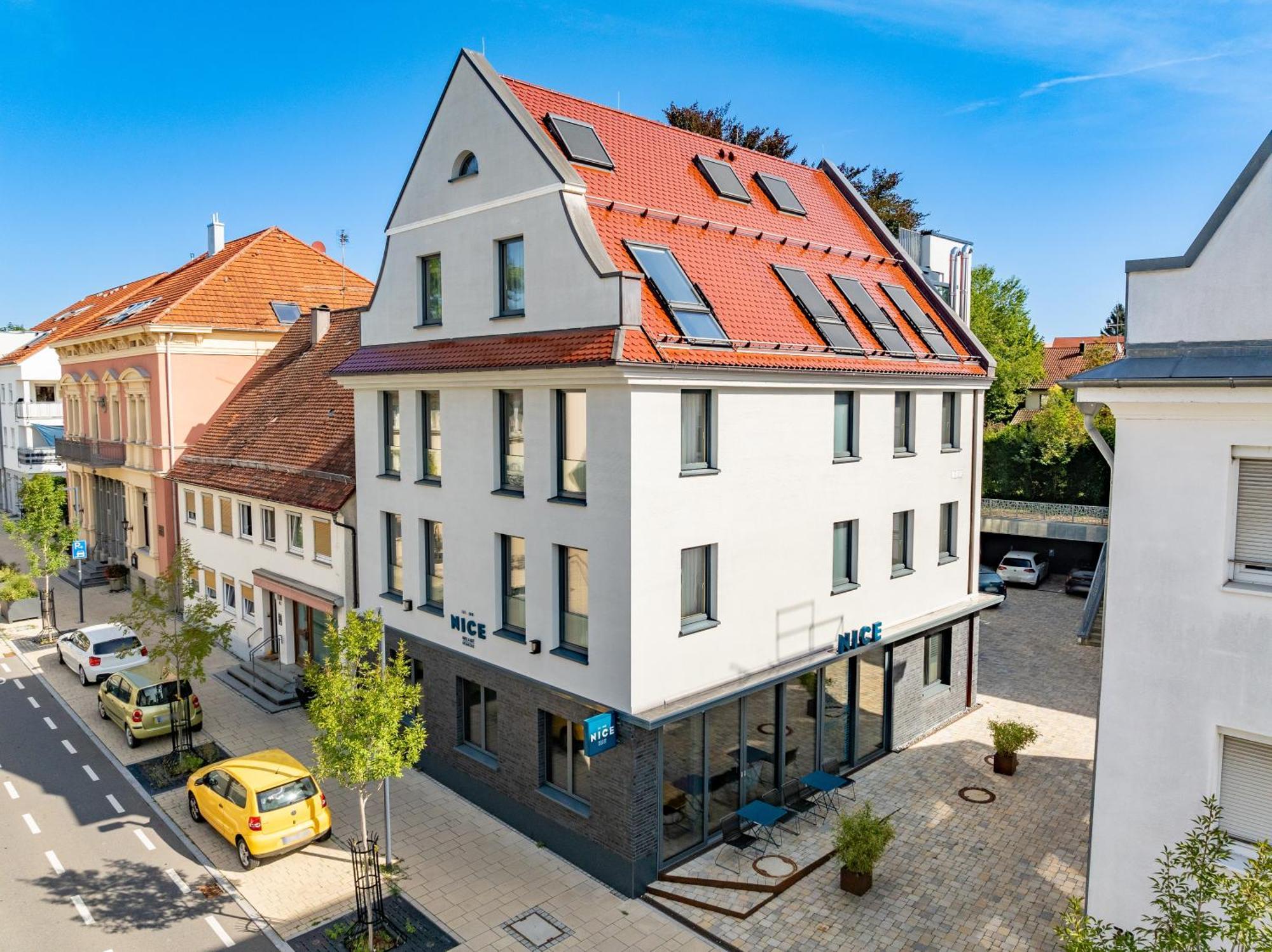Hotel Nice Laupheim Extérieur photo